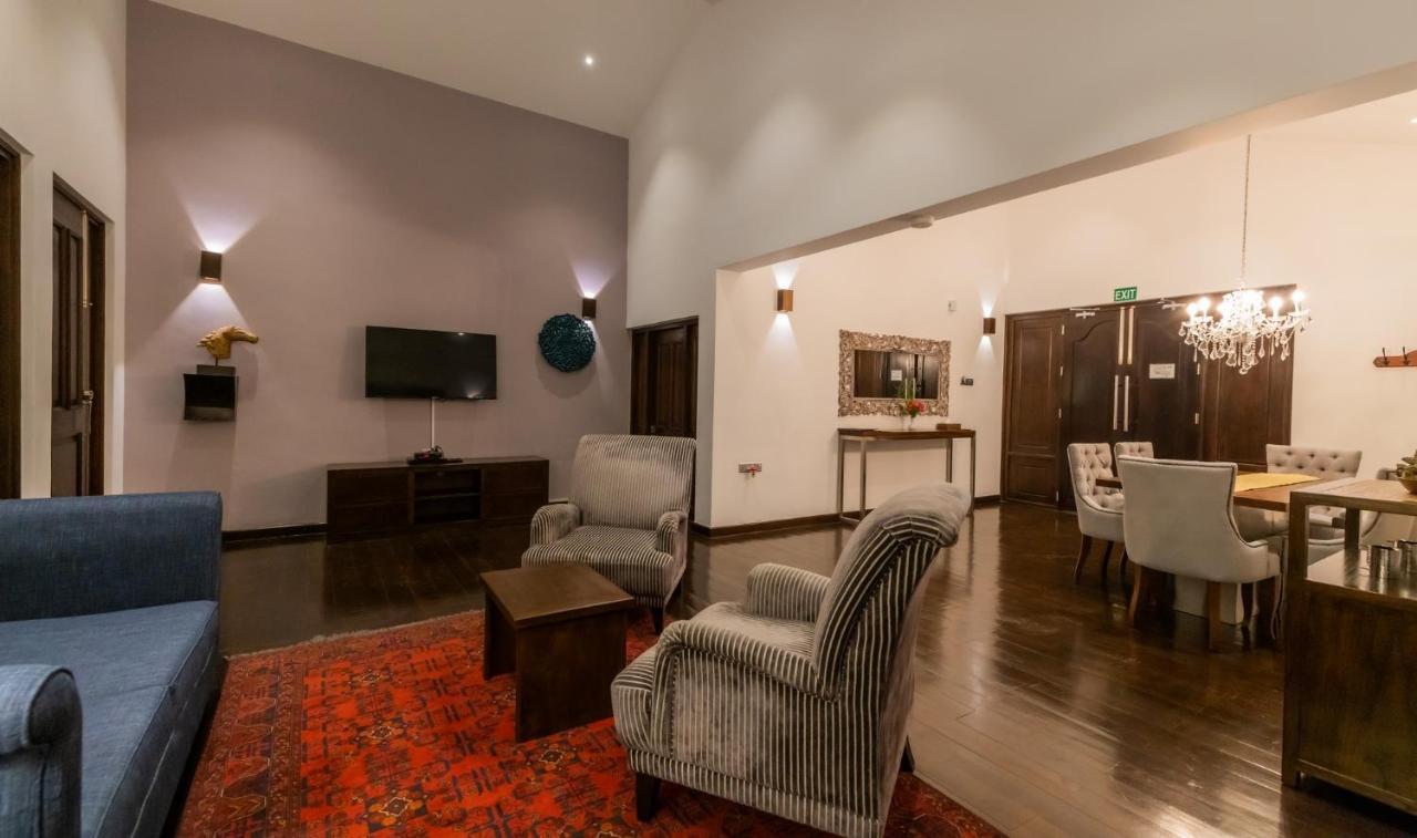 נוארה אליה Galway Heights Hotel מראה חיצוני תמונה