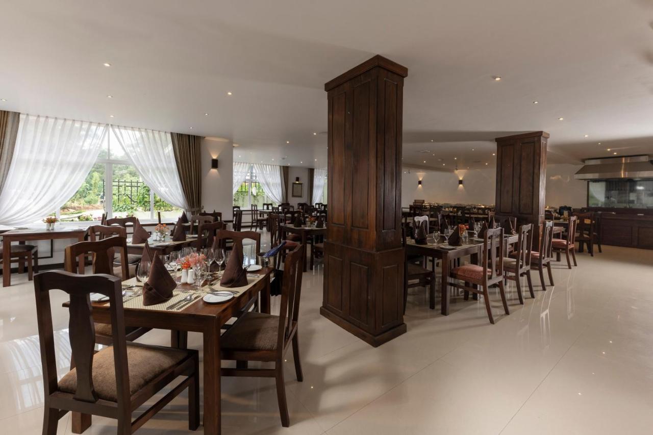 נוארה אליה Galway Heights Hotel מראה חיצוני תמונה
