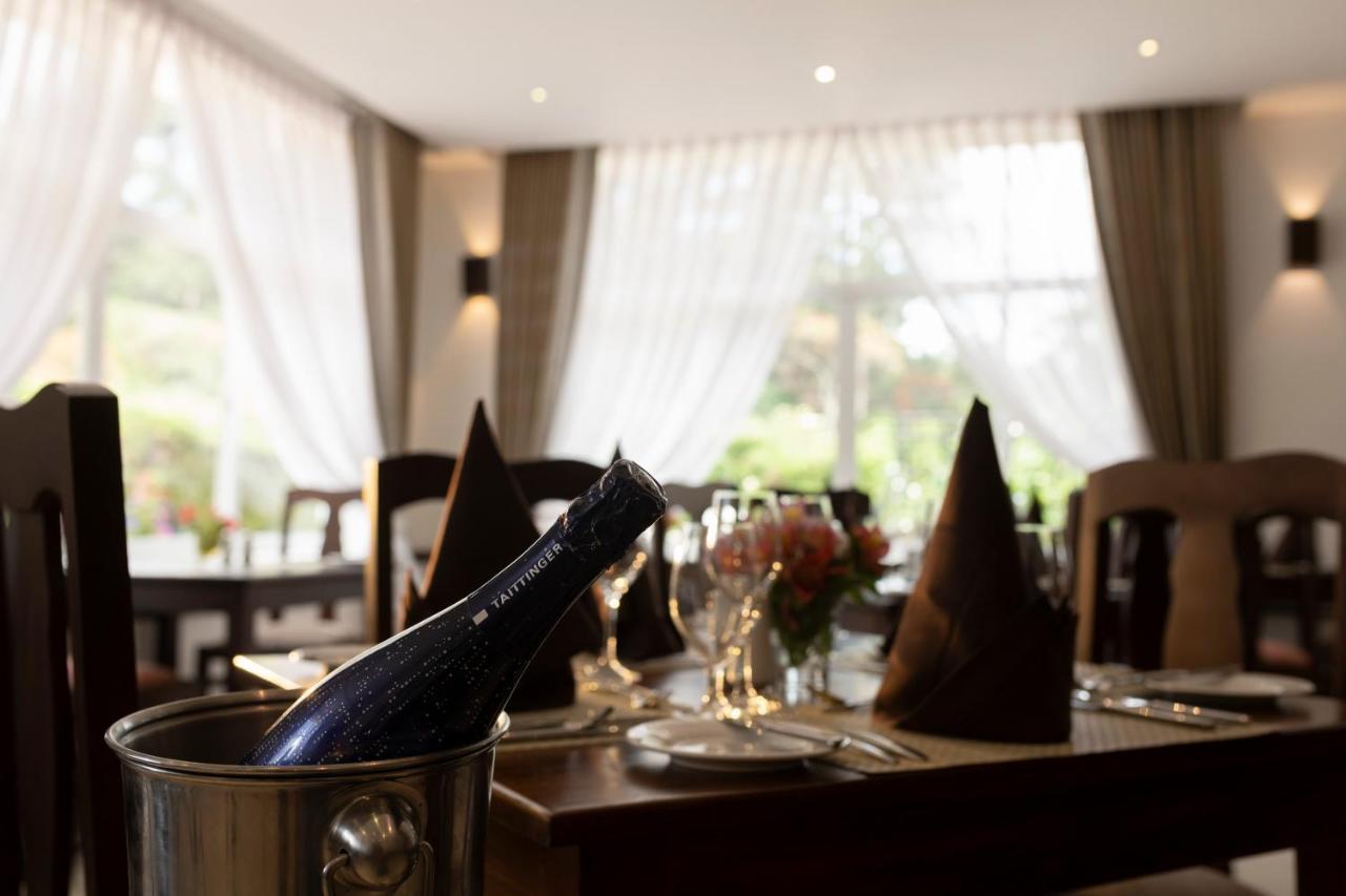נוארה אליה Galway Heights Hotel מראה חיצוני תמונה