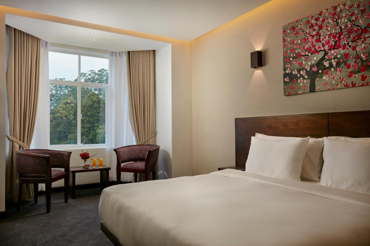 נוארה אליה Galway Heights Hotel מראה חיצוני תמונה