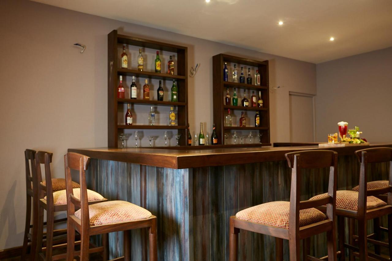 נוארה אליה Galway Heights Hotel מראה חיצוני תמונה