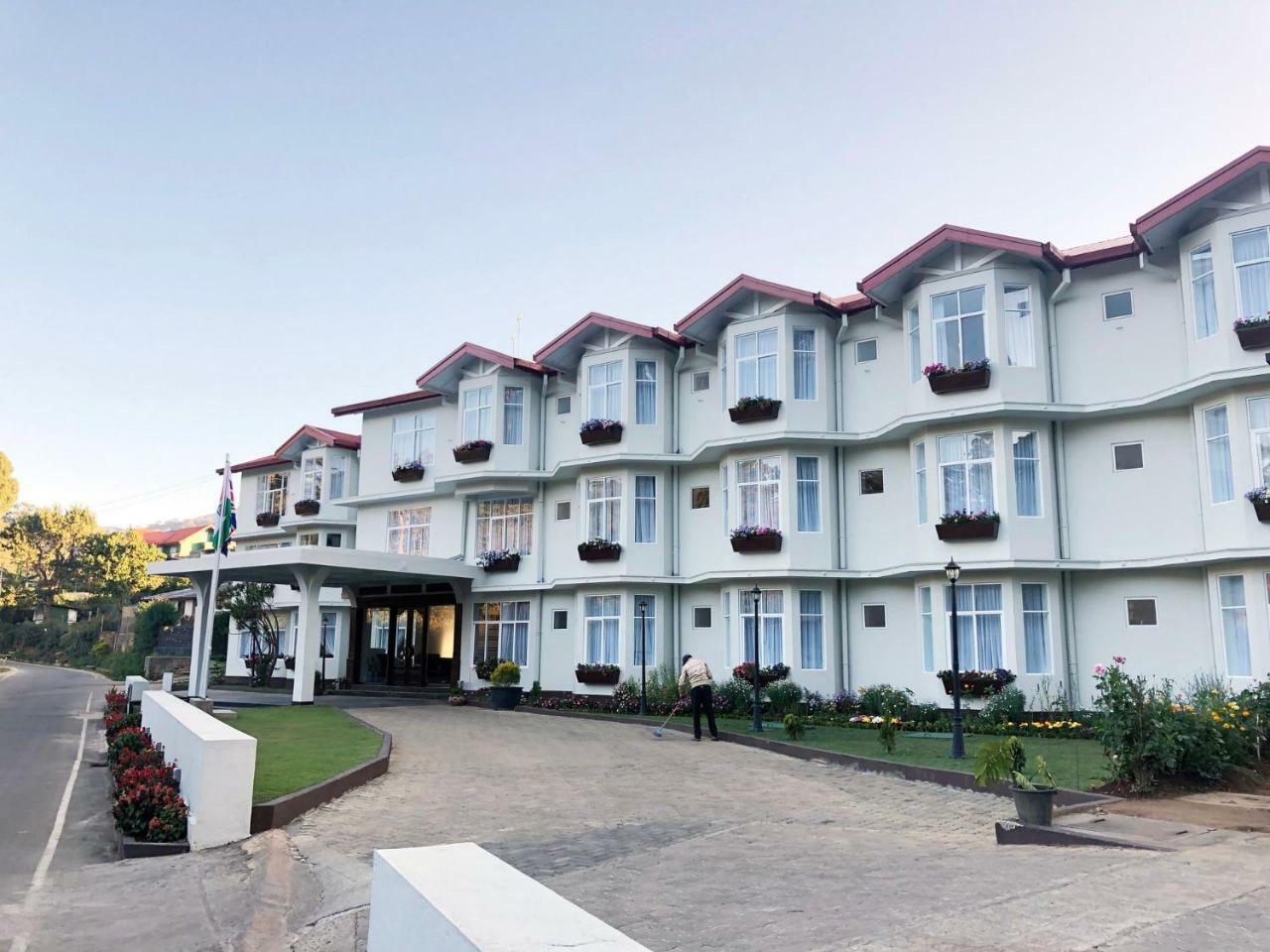 נוארה אליה Galway Heights Hotel מראה חיצוני תמונה